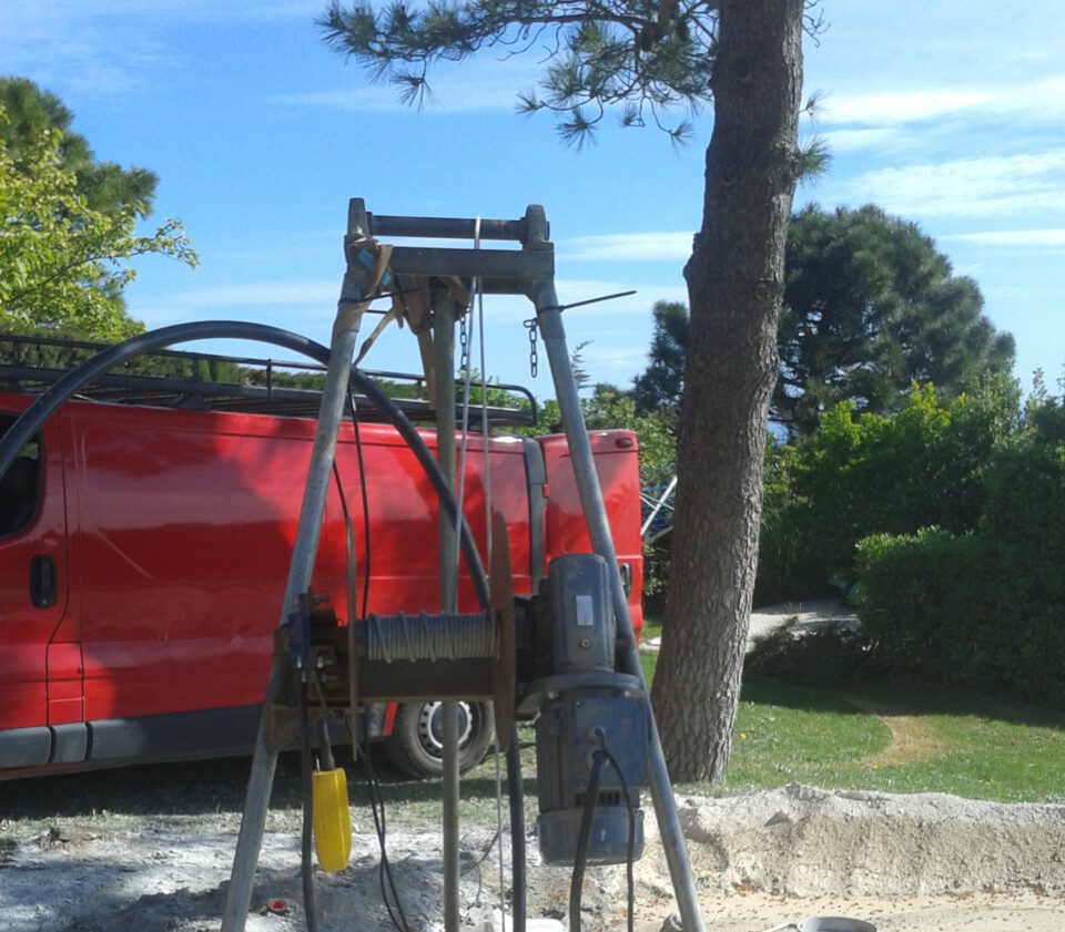 Instal.lacio de bombes extractores d'aigua 